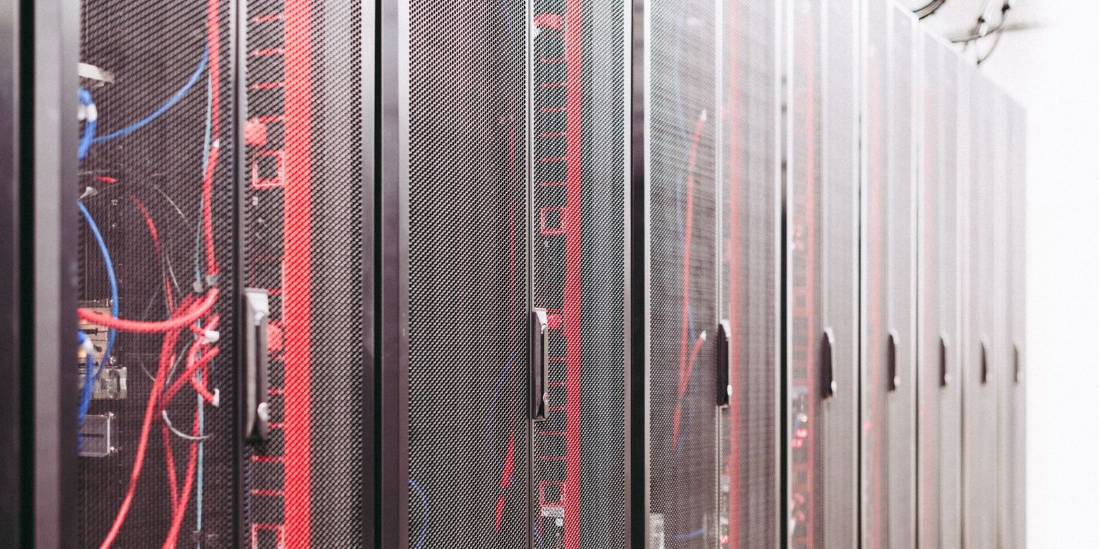 Red Hat Enterprise Linux 8.7 viene con mejoras de seguridad y administración del servidor