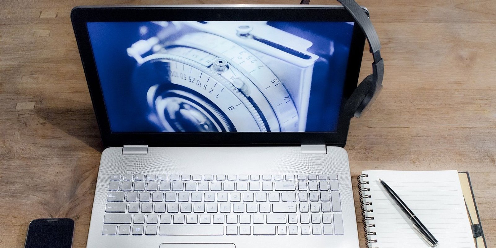 Desarrollador Web Freelance | Wordpress | | Cómo agregar opciones de conversión de imágenes al menú contextual de Windows 11 1 Desarrollador Web Freelance | Wordpress | | camera image and laptop