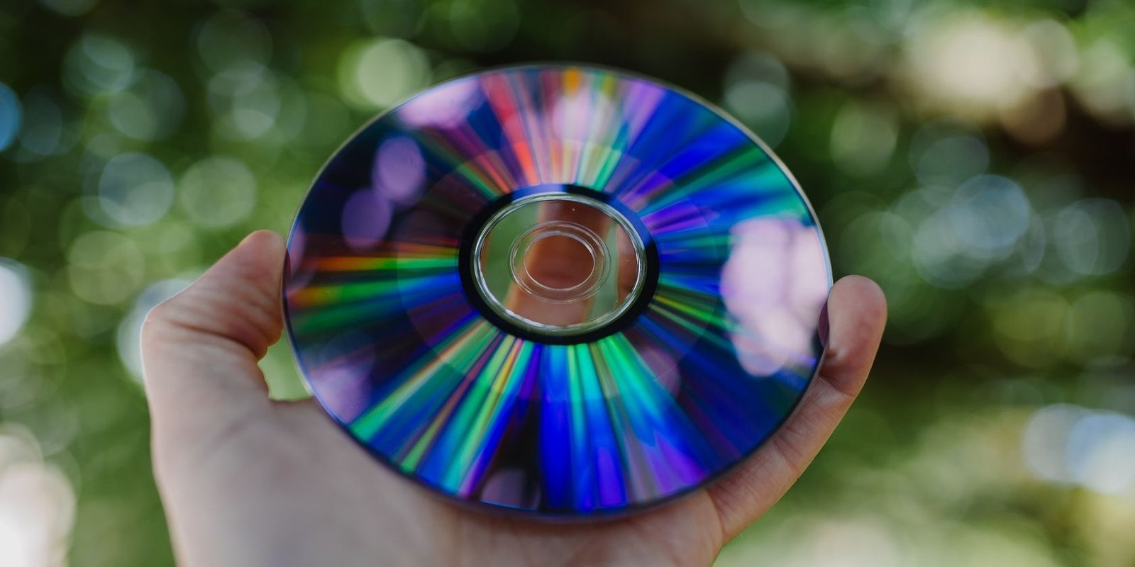 ¿Cuál es la diferencia entre un archivo ISO y un archivo RAR/ZIP?