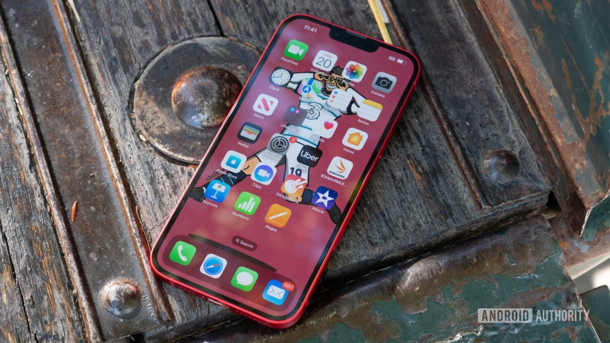 Tu teléfono Android barato podría ser mejor que el iPhone 16 en esta área