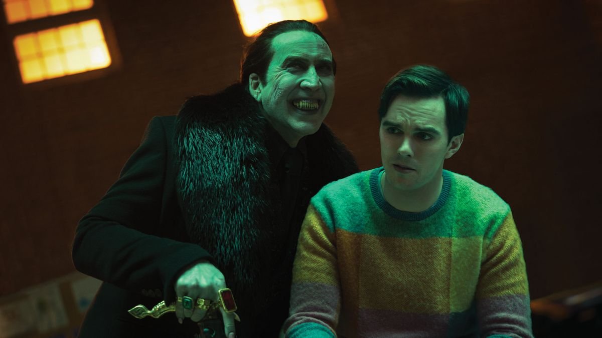 Nicolas Cage y Nicholas Hoult sobre «Overdoing It» como Drácula y Renfield